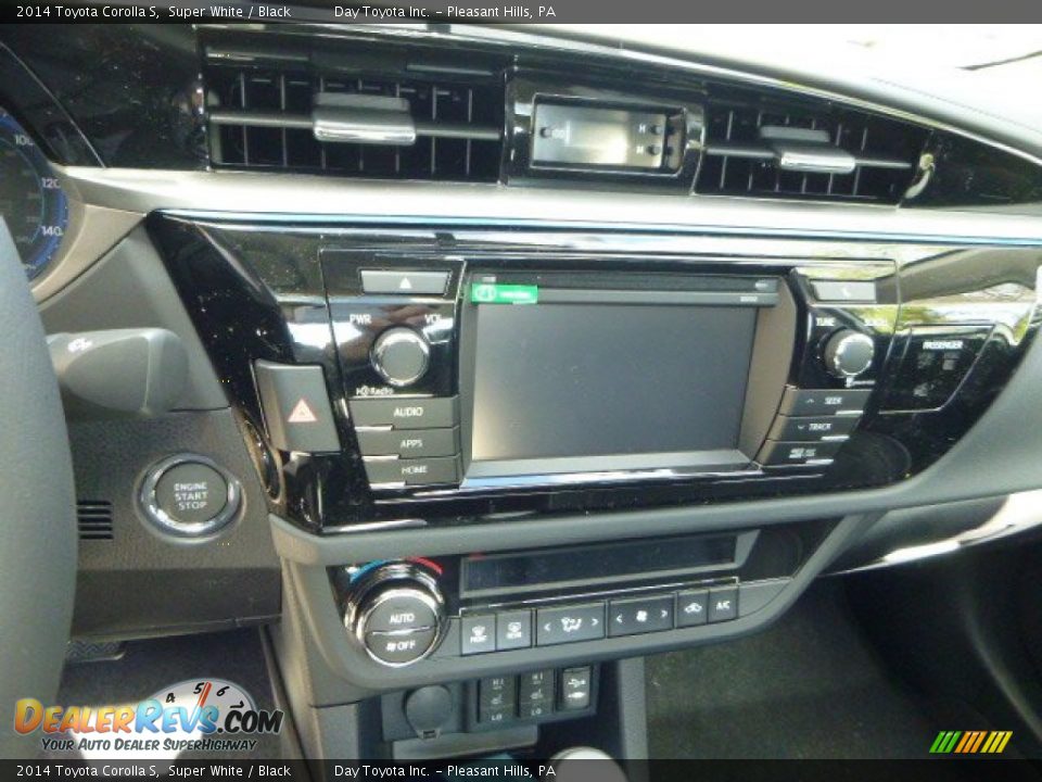 2014 Toyota Corolla S Super White / Black Photo #18