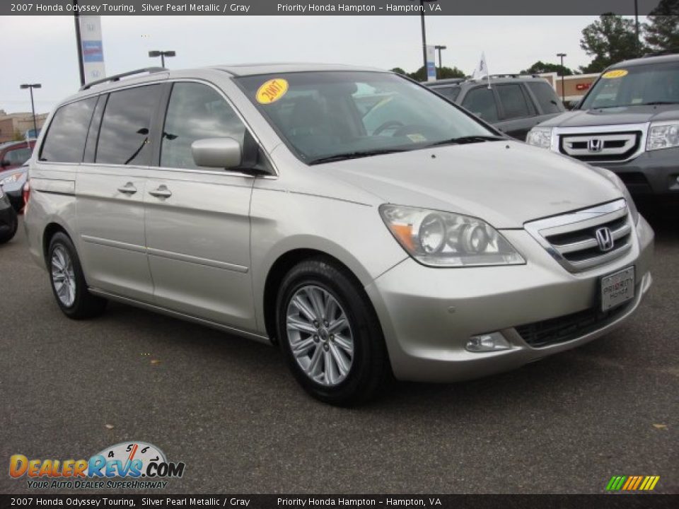 2007 Honda Odyssey Touring Silver Pearl Metallic / Gray Photo #7