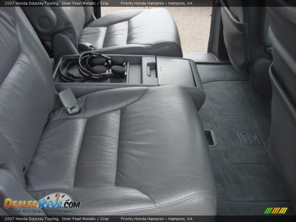 2007 Honda Odyssey Touring Silver Pearl Metallic / Gray Photo #14