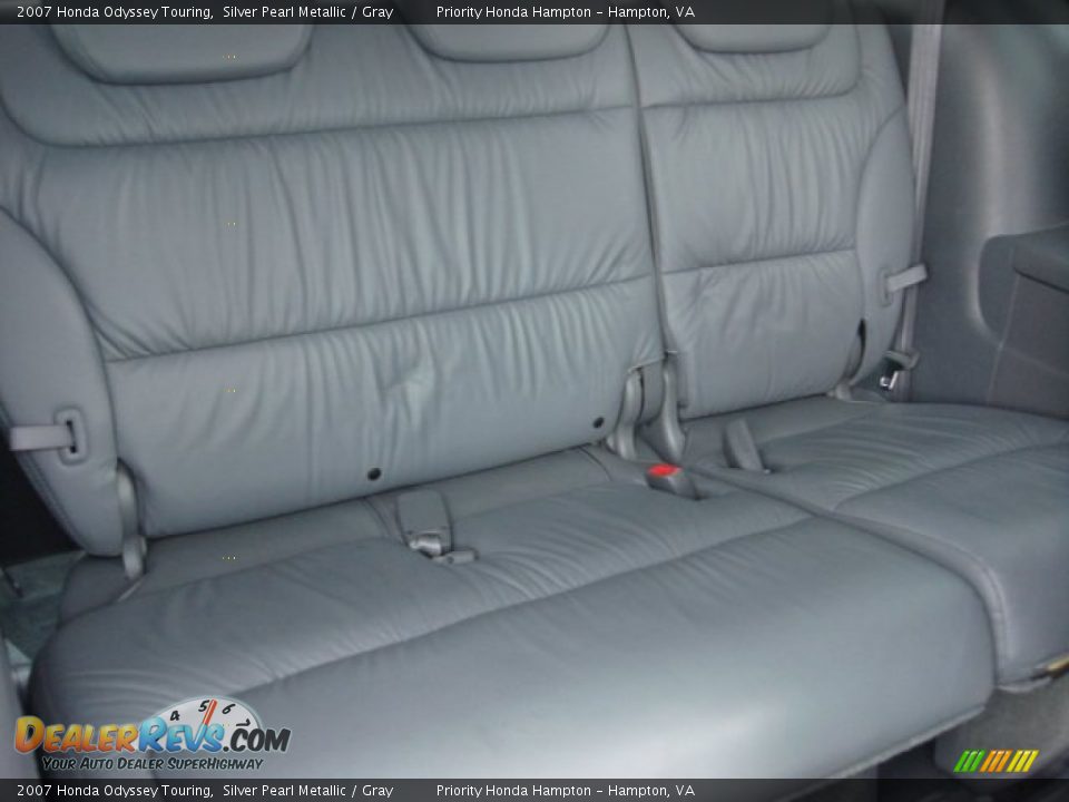2007 Honda Odyssey Touring Silver Pearl Metallic / Gray Photo #15