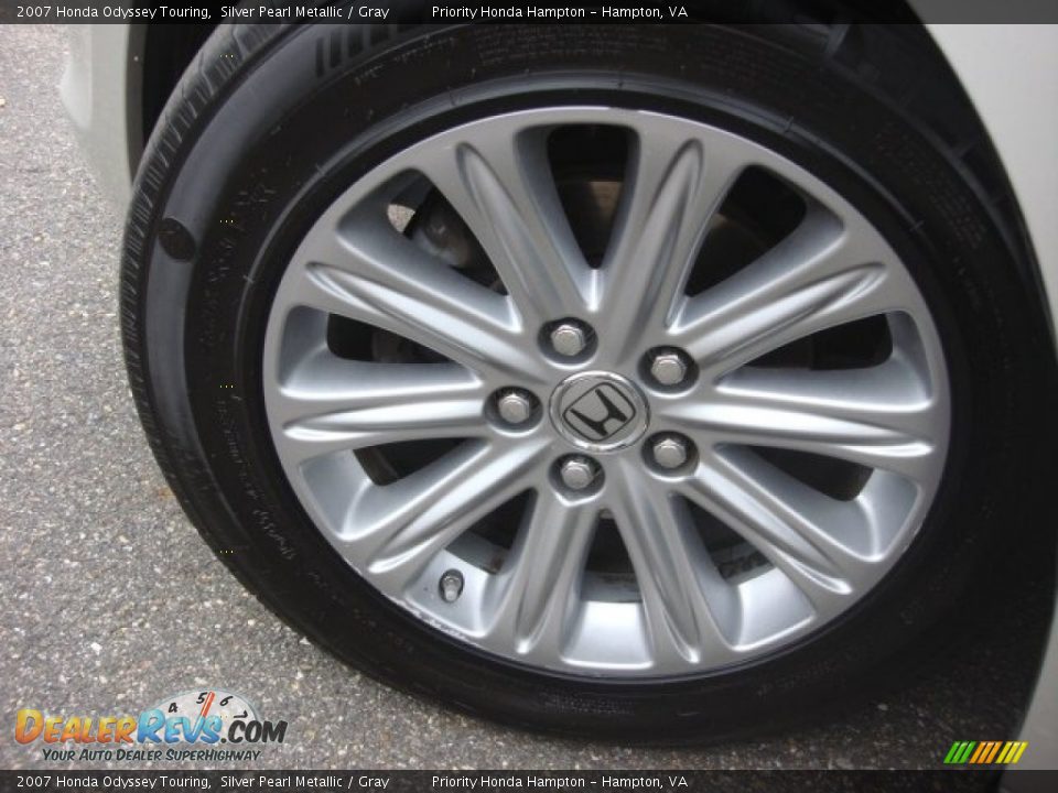 2007 Honda Odyssey Touring Silver Pearl Metallic / Gray Photo #29