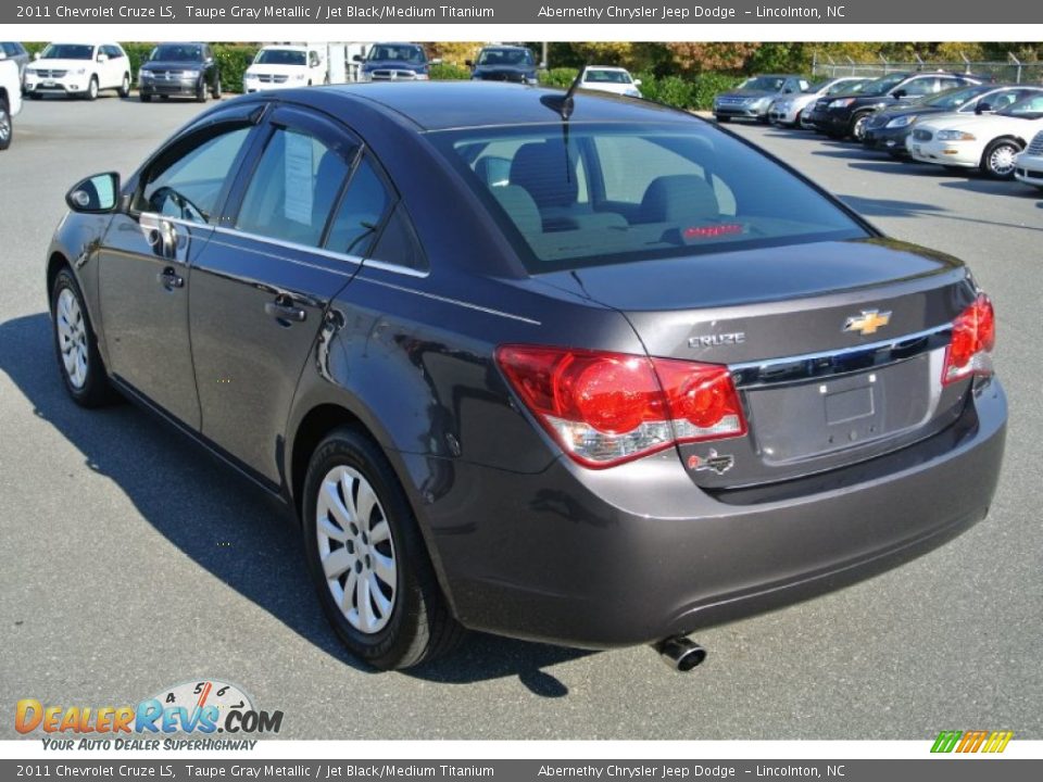2011 Chevrolet Cruze LS Taupe Gray Metallic / Jet Black/Medium Titanium Photo #4