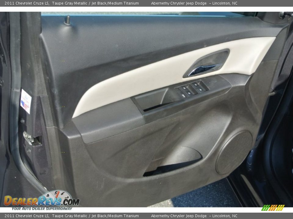 2011 Chevrolet Cruze LS Taupe Gray Metallic / Jet Black/Medium Titanium Photo #10