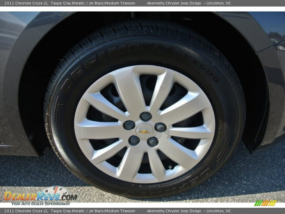 2011 Chevrolet Cruze LS Taupe Gray Metallic / Jet Black/Medium Titanium Photo #22
