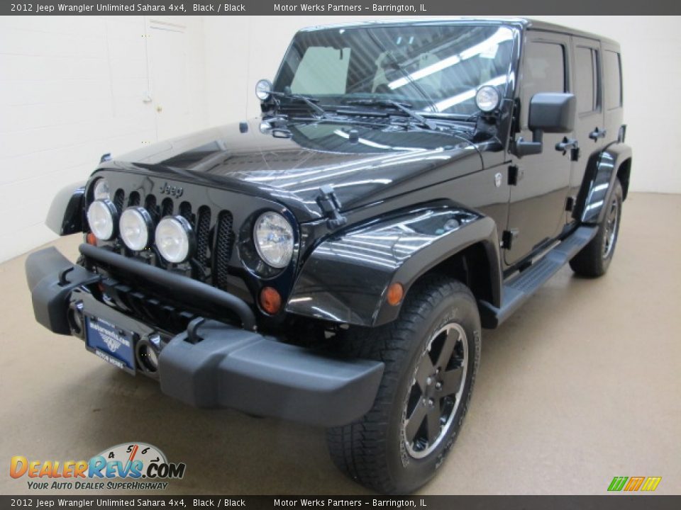 2012 Jeep Wrangler Unlimited Sahara 4x4 Black / Black Photo #4