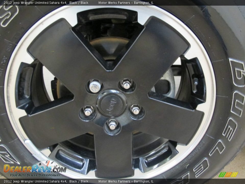 2012 Jeep Wrangler Unlimited Sahara 4x4 Black / Black Photo #13