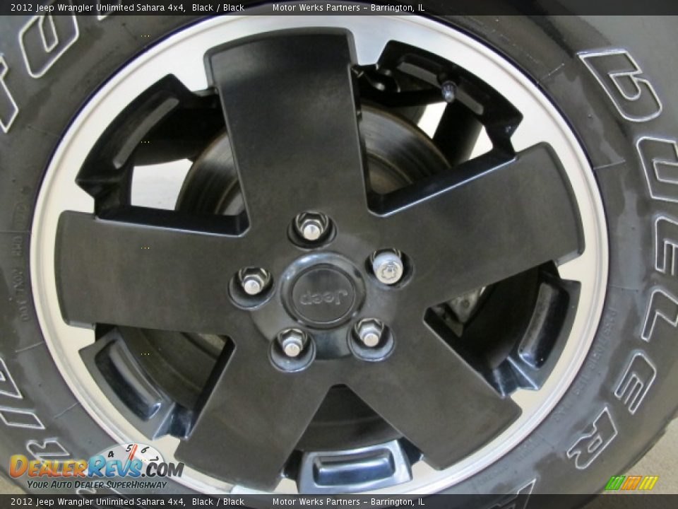 2012 Jeep Wrangler Unlimited Sahara 4x4 Black / Black Photo #14