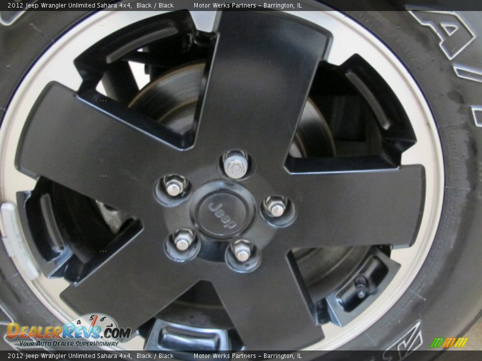 2012 Jeep Wrangler Unlimited Sahara 4x4 Black / Black Photo #15