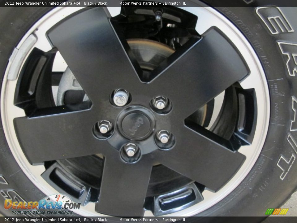 2012 Jeep Wrangler Unlimited Sahara 4x4 Black / Black Photo #16