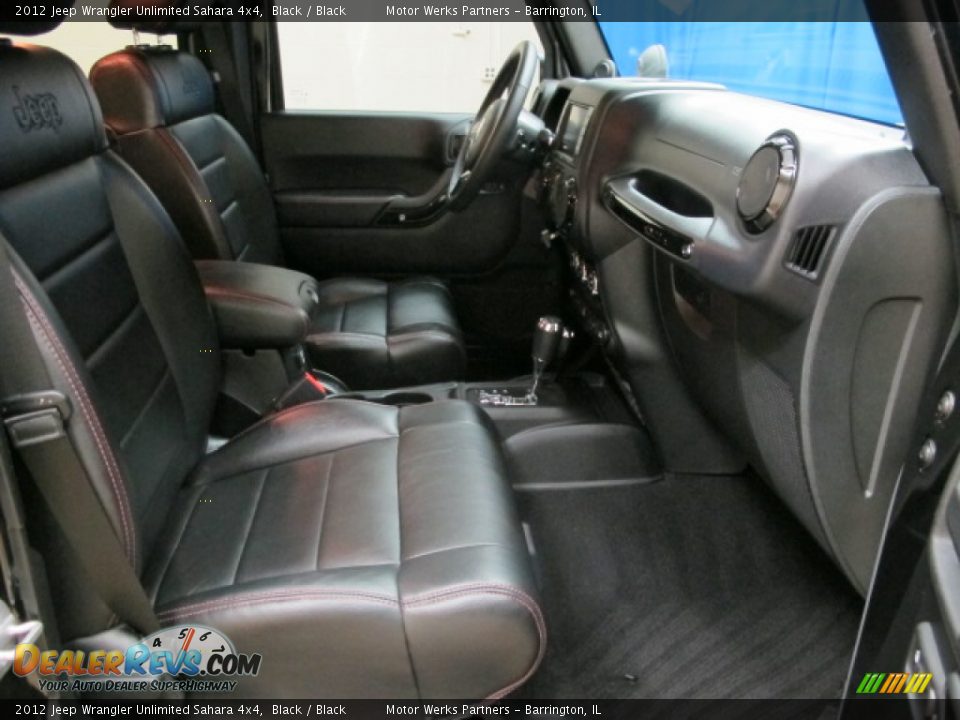 2012 Jeep Wrangler Unlimited Sahara 4x4 Black / Black Photo #23