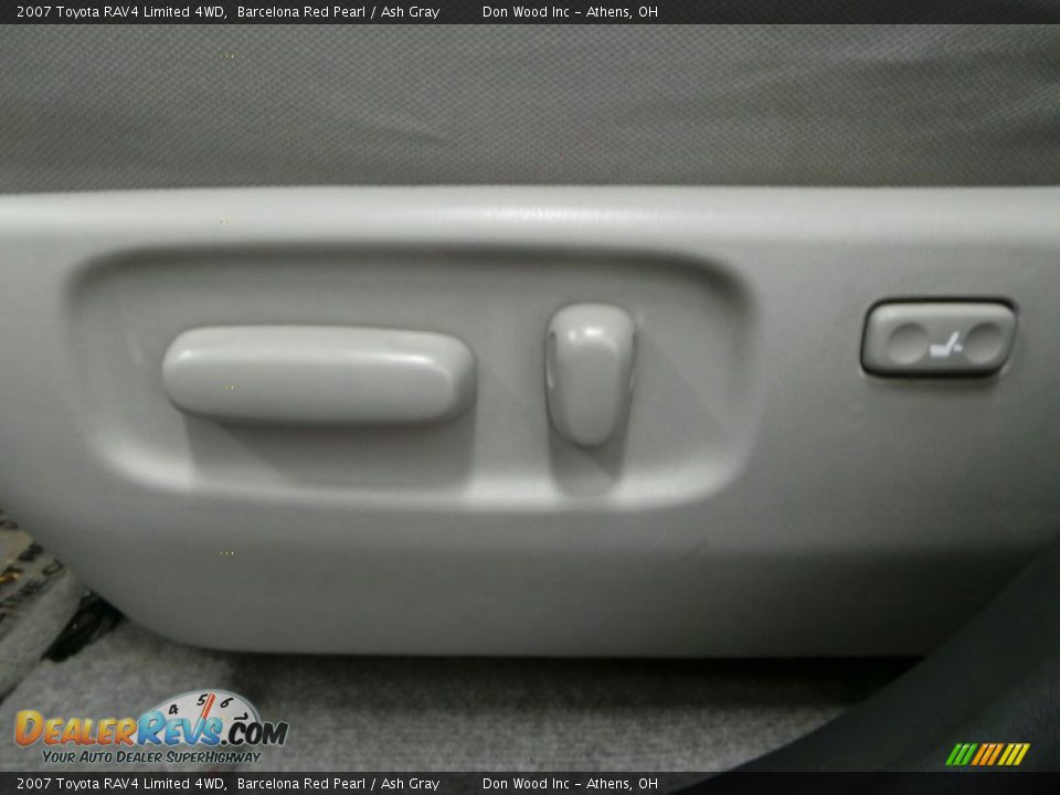 2007 Toyota RAV4 Limited 4WD Barcelona Red Pearl / Ash Gray Photo #10