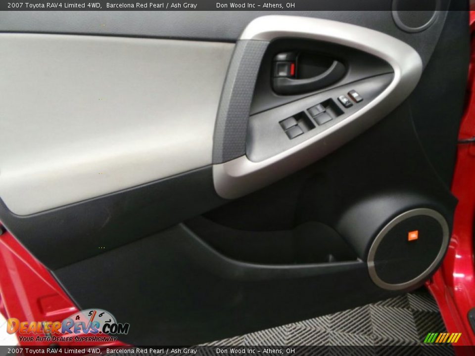 2007 Toyota RAV4 Limited 4WD Barcelona Red Pearl / Ash Gray Photo #11
