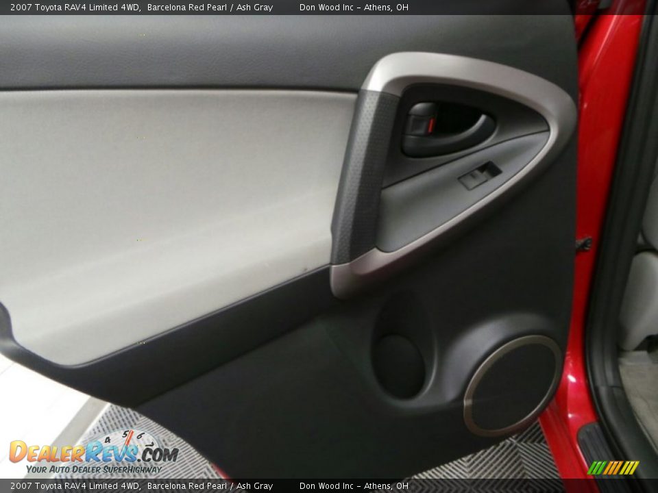 2007 Toyota RAV4 Limited 4WD Barcelona Red Pearl / Ash Gray Photo #13
