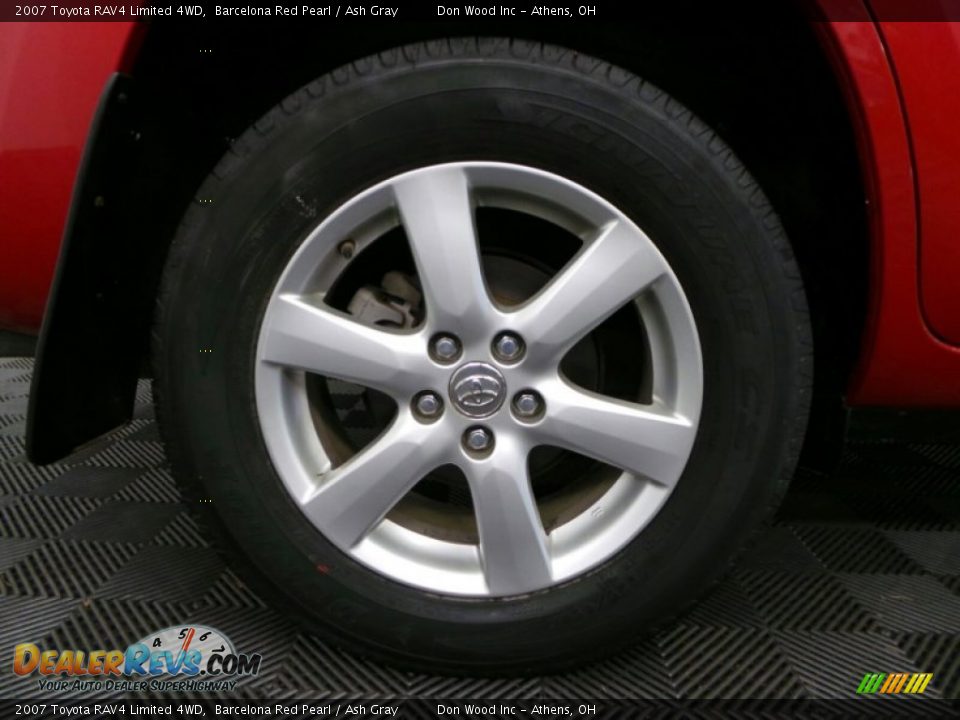 2007 Toyota RAV4 Limited 4WD Barcelona Red Pearl / Ash Gray Photo #29