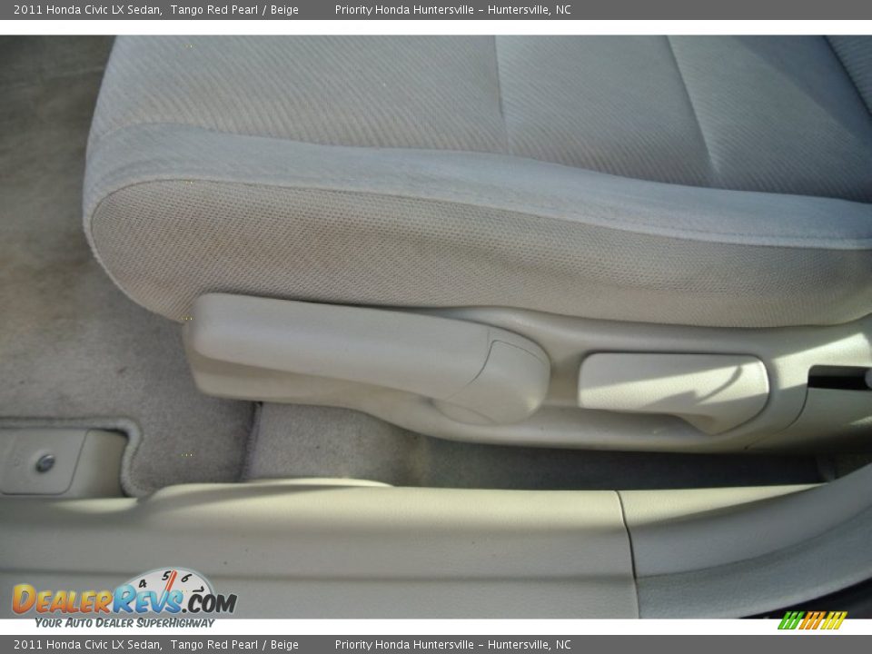 2011 Honda Civic LX Sedan Tango Red Pearl / Beige Photo #9