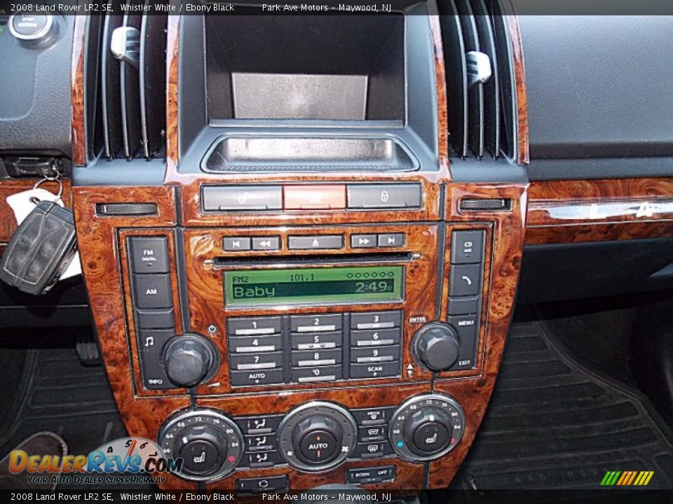 2008 Land Rover LR2 SE Whistler White / Ebony Black Photo #32