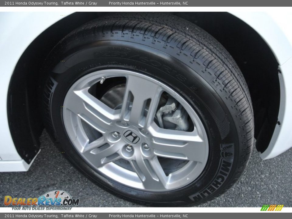 2011 Honda Odyssey Touring Taffeta White / Gray Photo #28