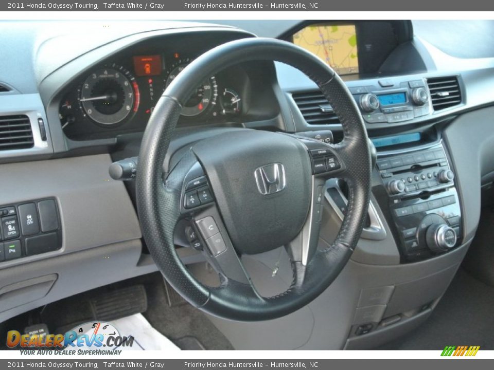 2011 Honda Odyssey Touring Taffeta White / Gray Photo #30