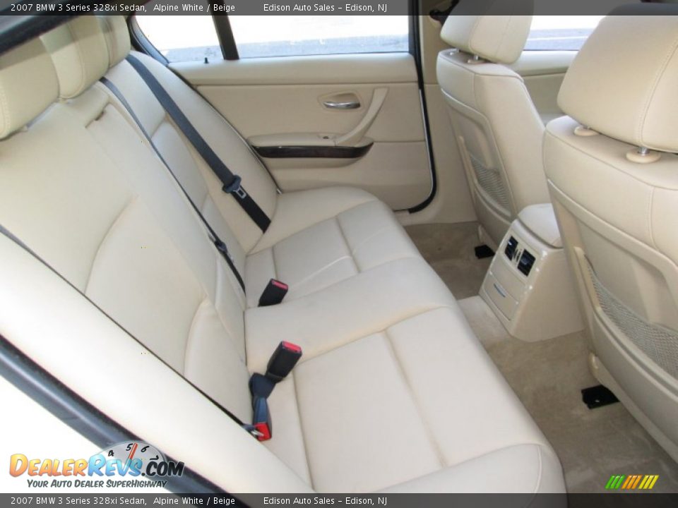 2007 BMW 3 Series 328xi Sedan Alpine White / Beige Photo #18