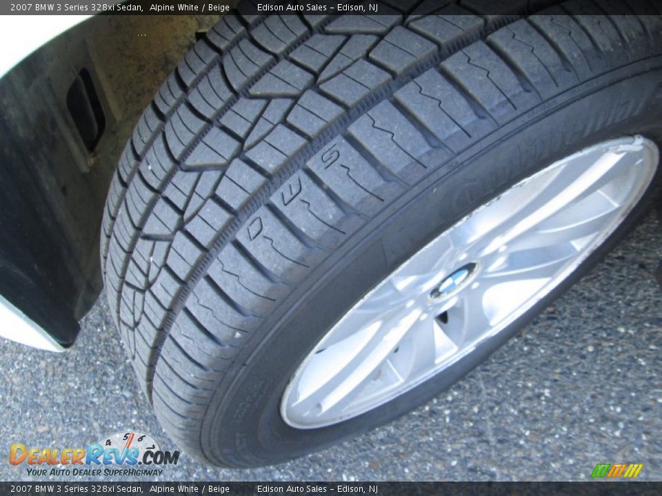 2007 BMW 3 Series 328xi Sedan Alpine White / Beige Photo #31