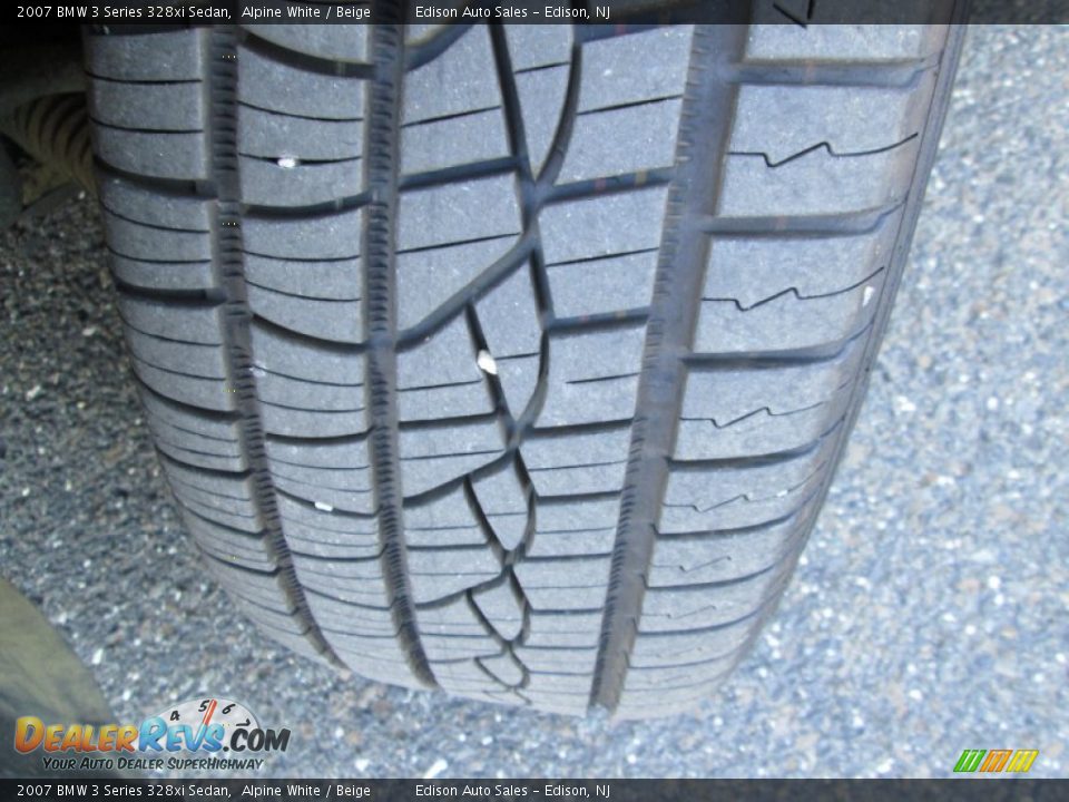 2007 BMW 3 Series 328xi Sedan Alpine White / Beige Photo #32