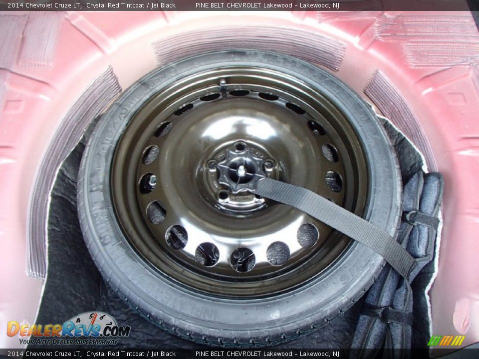 2014 Chevrolet Cruze LT Crystal Red Tintcoat / Jet Black Photo #9