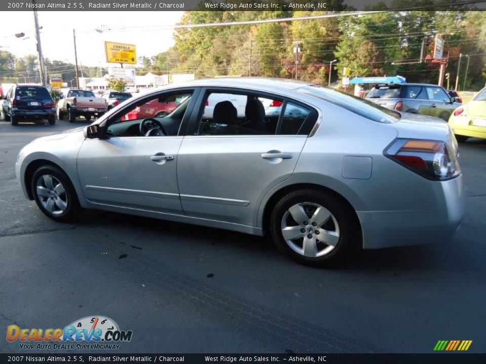 2007 Nissan Altima 2.5 S Radiant Silver Metallic / Charcoal Photo #8