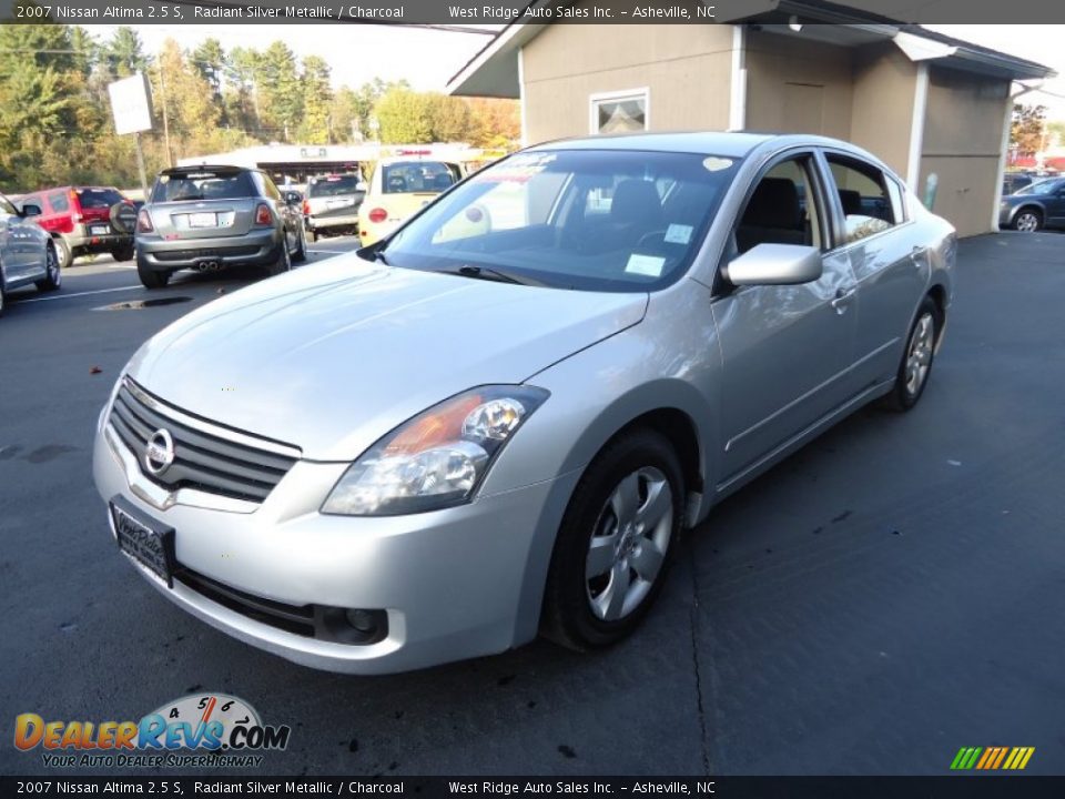 2007 Nissan Altima 2.5 S Radiant Silver Metallic / Charcoal Photo #11