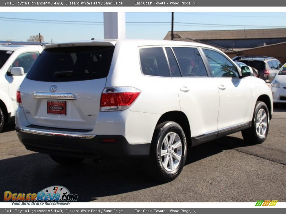 2011 Toyota Highlander V6 4WD Blizzard White Pearl / Sand Beige Photo #4