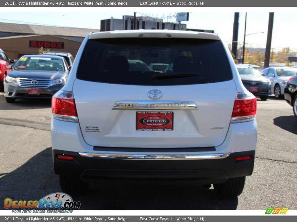 2011 Toyota Highlander V6 4WD Blizzard White Pearl / Sand Beige Photo #5