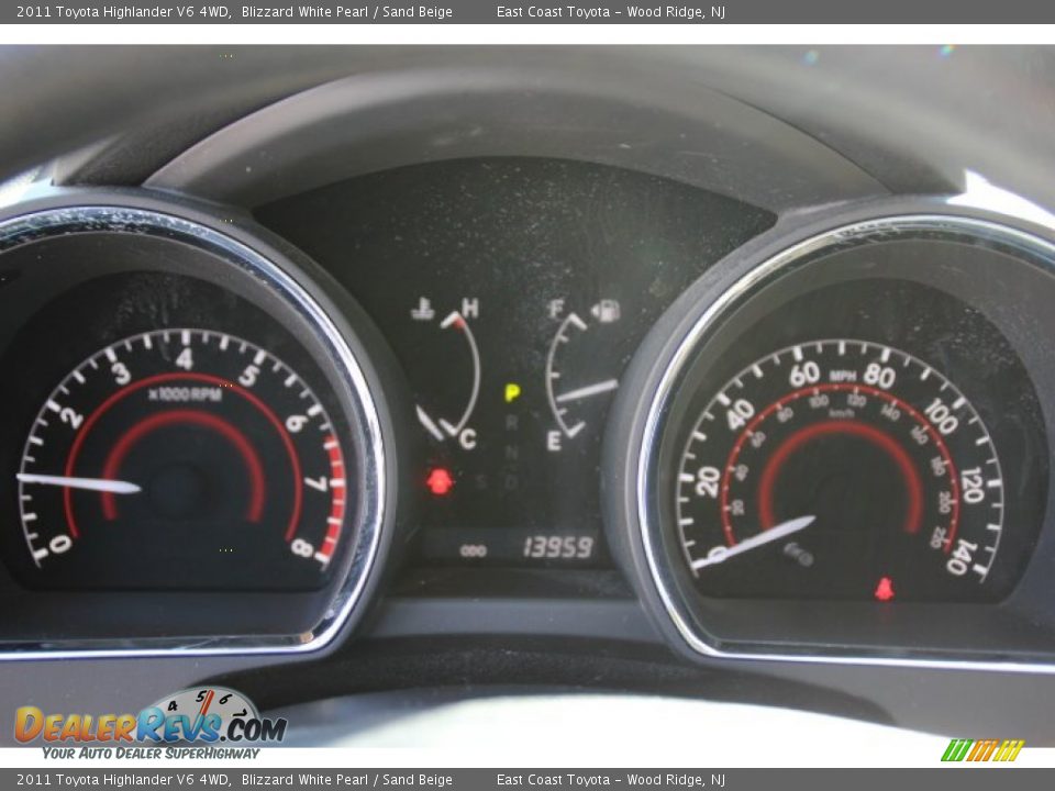 2011 Toyota Highlander V6 4WD Blizzard White Pearl / Sand Beige Photo #13