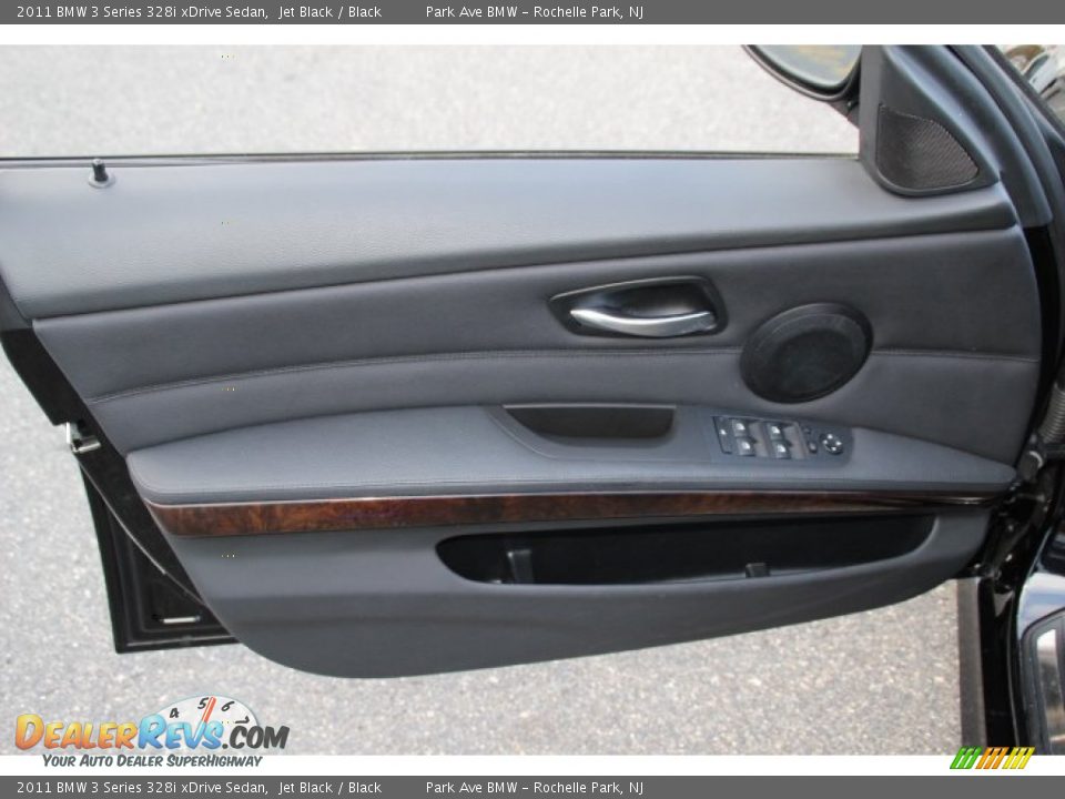 2011 BMW 3 Series 328i xDrive Sedan Jet Black / Black Photo #9