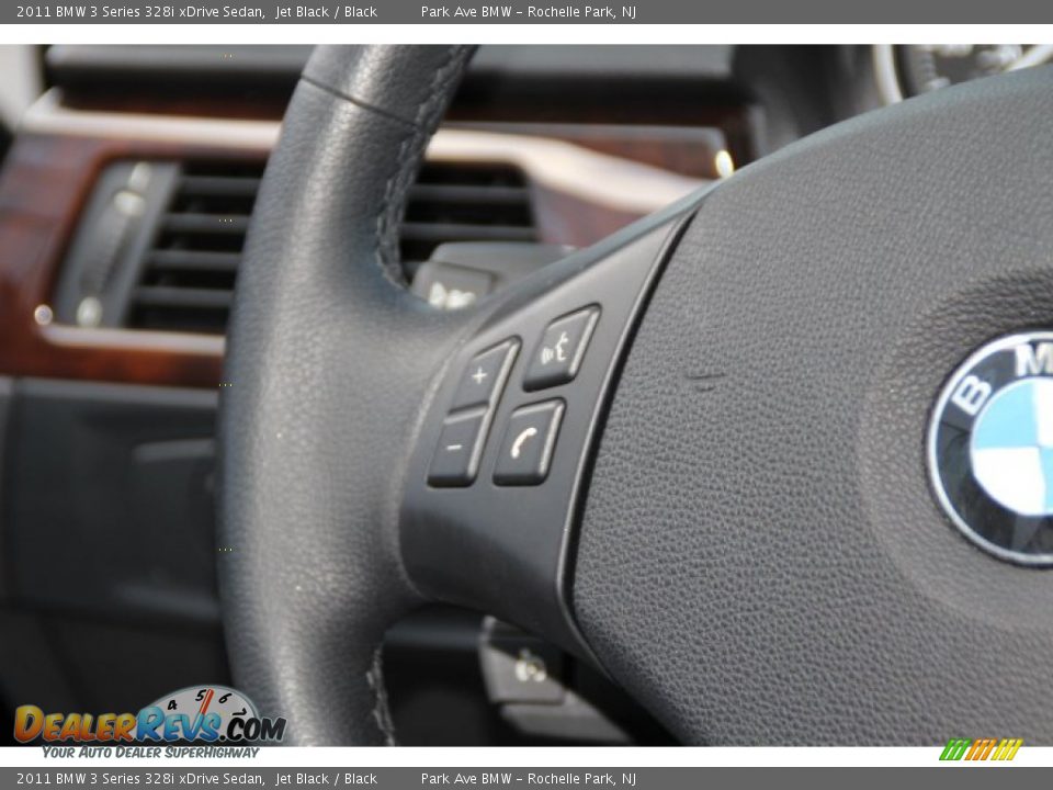 2011 BMW 3 Series 328i xDrive Sedan Jet Black / Black Photo #17