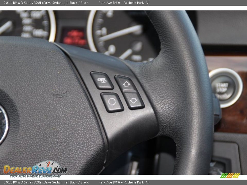 2011 BMW 3 Series 328i xDrive Sedan Jet Black / Black Photo #18