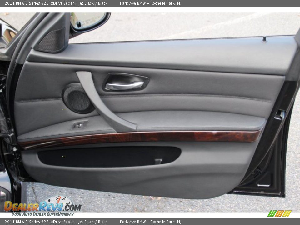 2011 BMW 3 Series 328i xDrive Sedan Jet Black / Black Photo #24