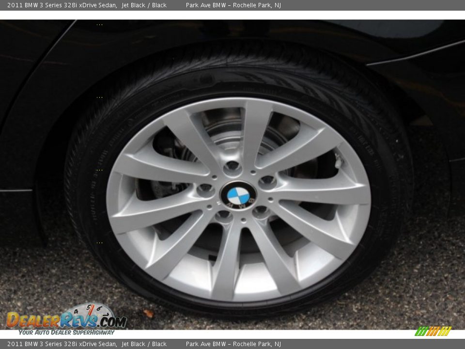 2011 BMW 3 Series 328i xDrive Sedan Jet Black / Black Photo #31