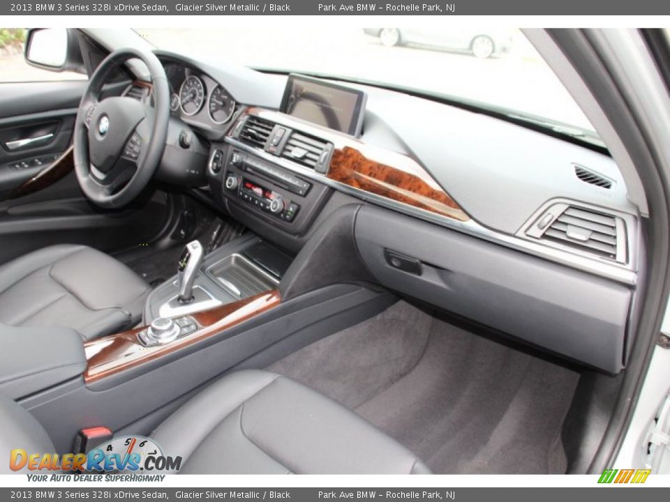 2013 BMW 3 Series 328i xDrive Sedan Glacier Silver Metallic / Black Photo #26
