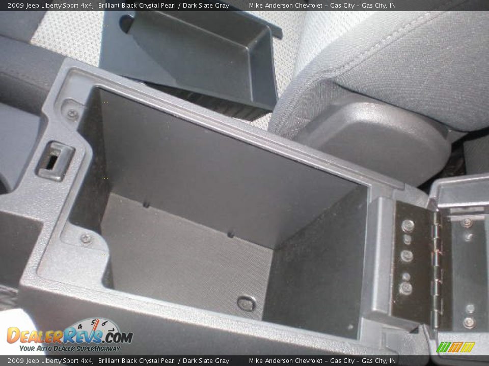 2009 Jeep Liberty Sport 4x4 Brilliant Black Crystal Pearl / Dark Slate Gray Photo #9