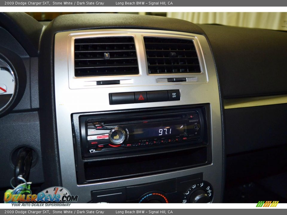 2009 Dodge Charger SXT Stone White / Dark Slate Gray Photo #21
