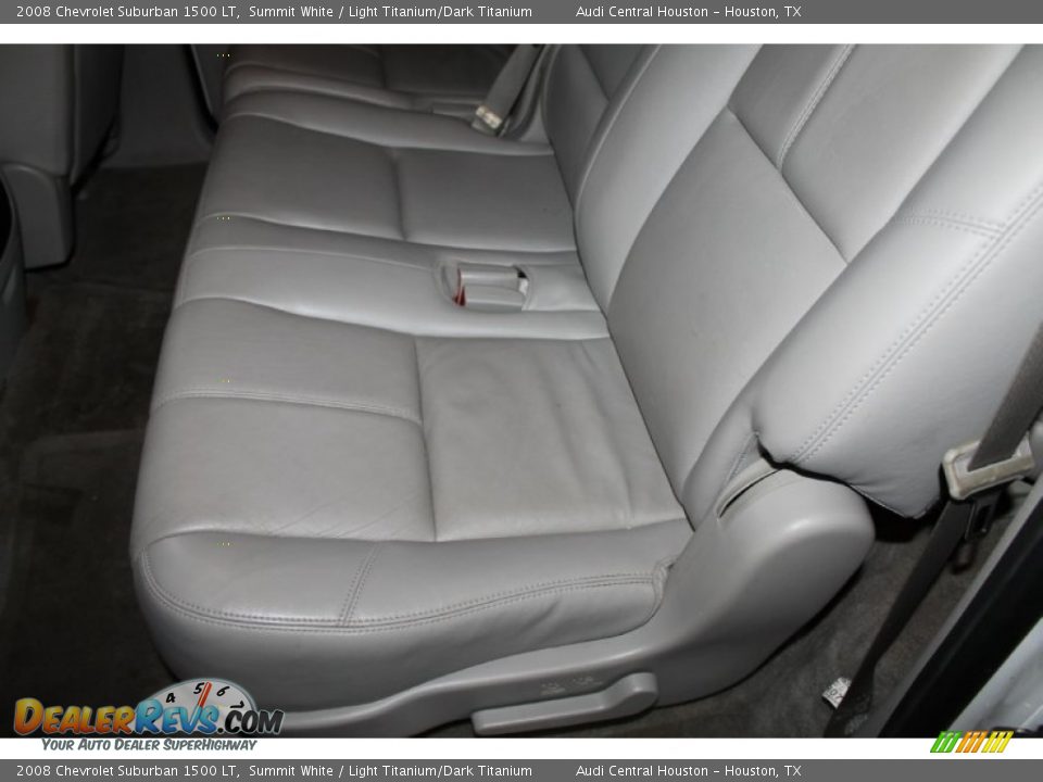 2008 Chevrolet Suburban 1500 LT Summit White / Light Titanium/Dark Titanium Photo #25