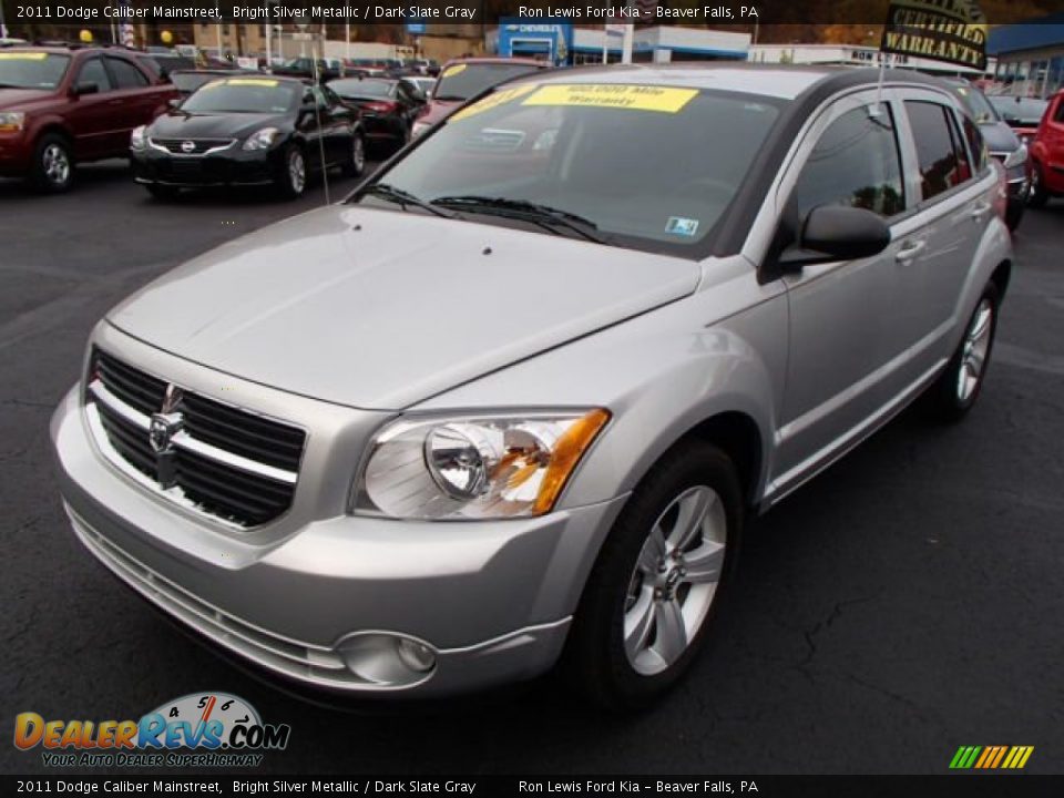 2011 Dodge Caliber Mainstreet Bright Silver Metallic / Dark Slate Gray Photo #4