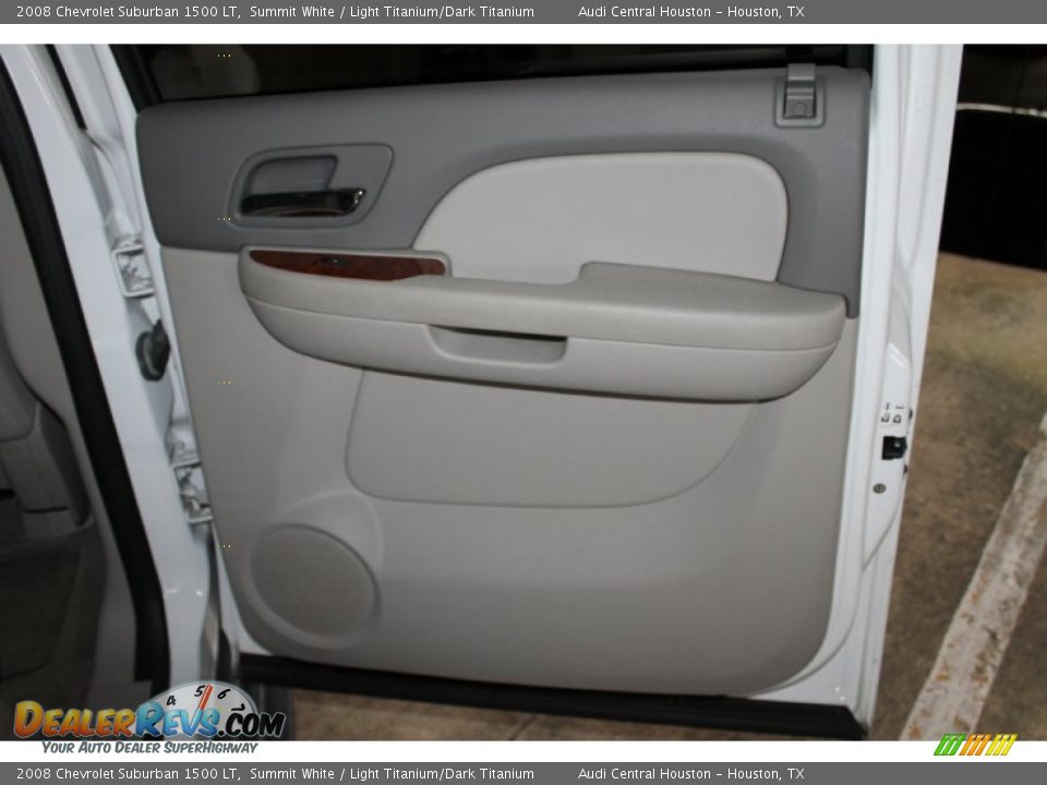 2008 Chevrolet Suburban 1500 LT Summit White / Light Titanium/Dark Titanium Photo #32