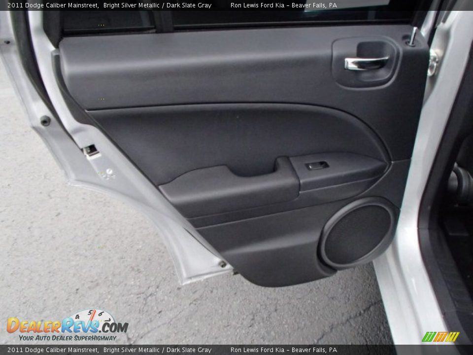 2011 Dodge Caliber Mainstreet Bright Silver Metallic / Dark Slate Gray Photo #13