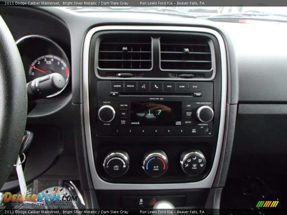2011 Dodge Caliber Mainstreet Bright Silver Metallic / Dark Slate Gray Photo #16