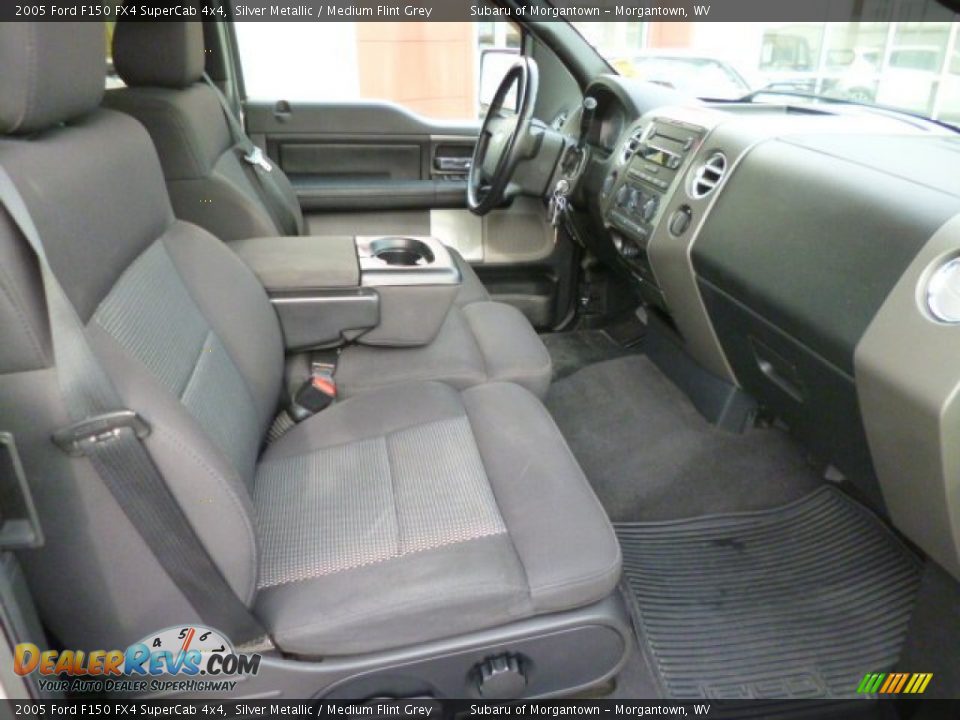 2005 Ford F150 FX4 SuperCab 4x4 Silver Metallic / Medium Flint Grey Photo #4