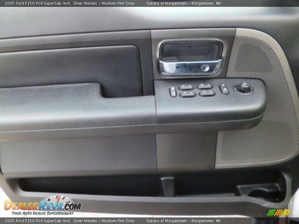 2005 Ford F150 FX4 SuperCab 4x4 Silver Metallic / Medium Flint Grey Photo #17