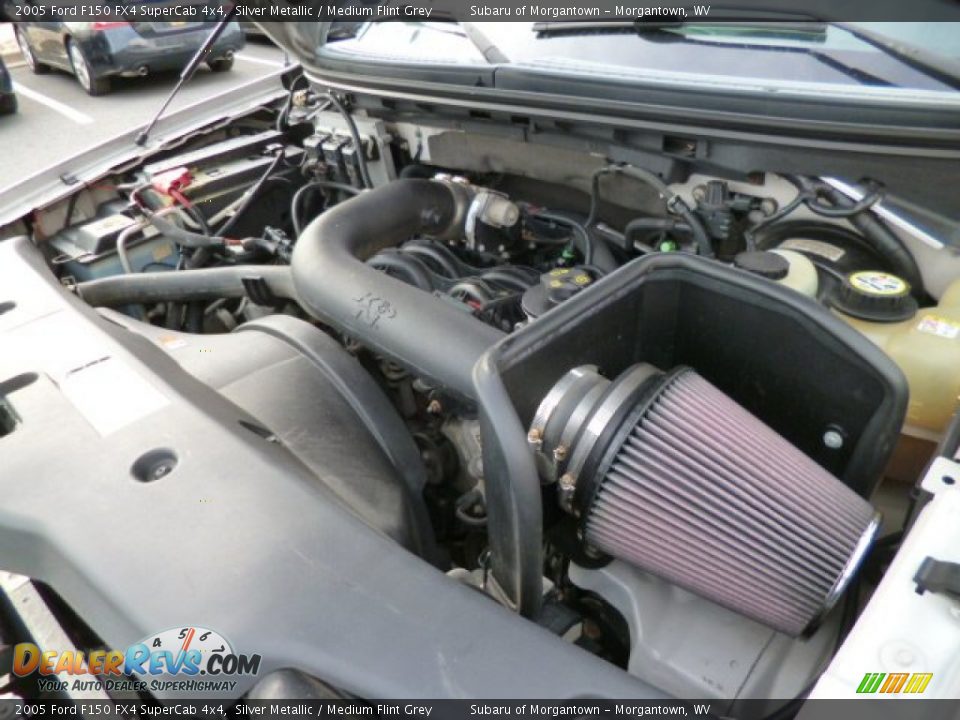 2005 Ford F150 FX4 SuperCab 4x4 Silver Metallic / Medium Flint Grey Photo #18