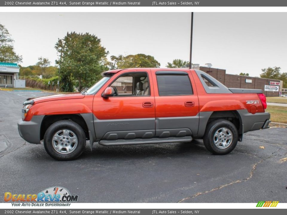 Sunset Orange Metallic 2002 Chevrolet Avalanche Z71 4x4 Photo #3
