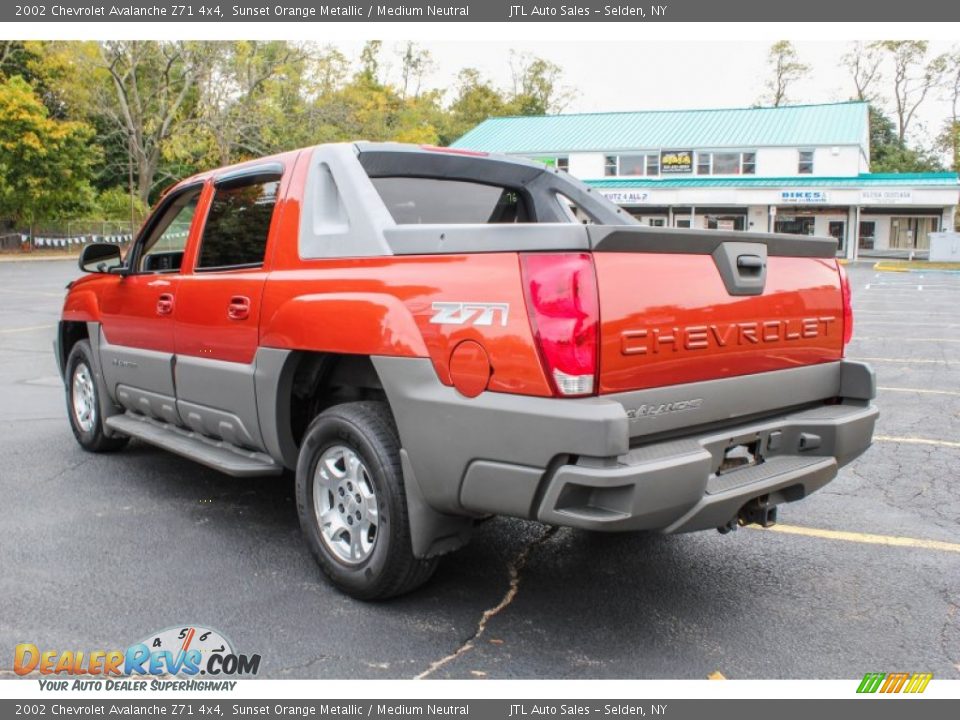 2002 Chevrolet Avalanche Z71 4x4 Sunset Orange Metallic / Medium Neutral Photo #4