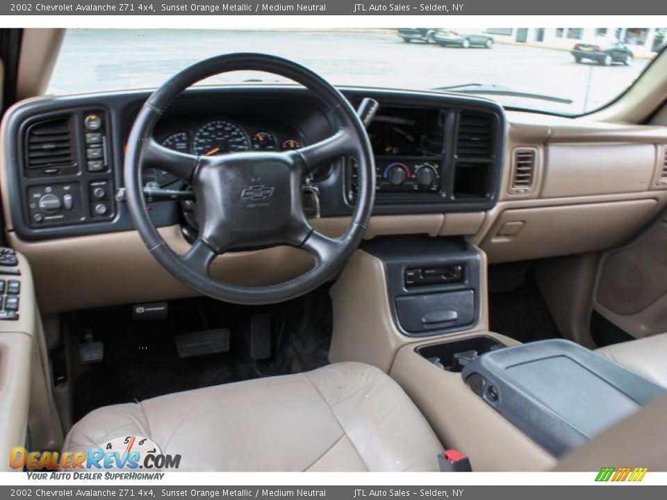Medium Neutral Interior - 2002 Chevrolet Avalanche Z71 4x4 Photo #14